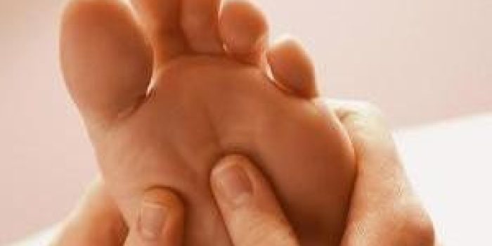 بی‌حسی انگشتان پا ,  بی حسی کف پا,  علائم بی حسی انگشتان پا