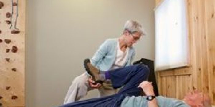 حركاتي براي تقويت زانو