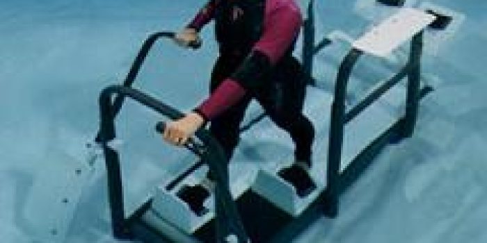 sg-aquatic-water-gym-in-pool